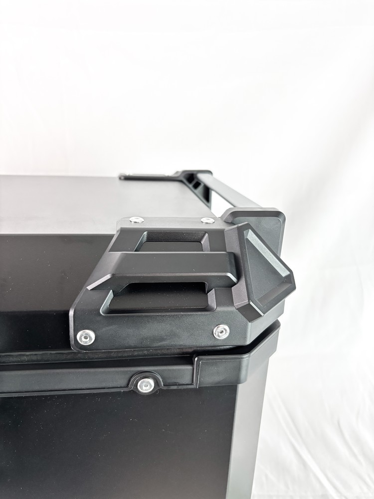 Baúl de aluminio 45 L (6 anclajes) Negro