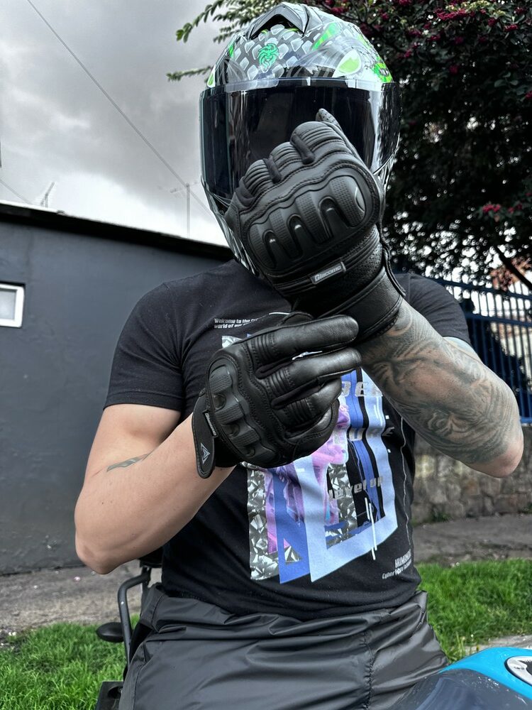 Guantes Fury