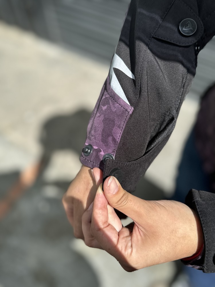 Chaqueta Street Negra Morada Mujer