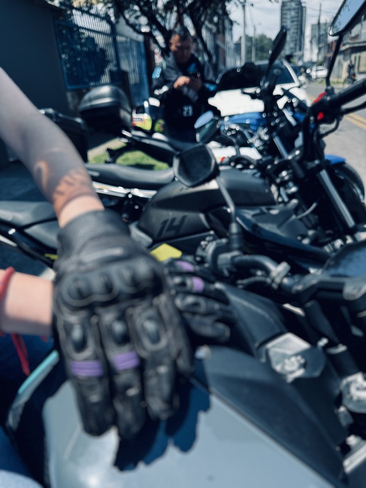 Guantes Street Race Morado
