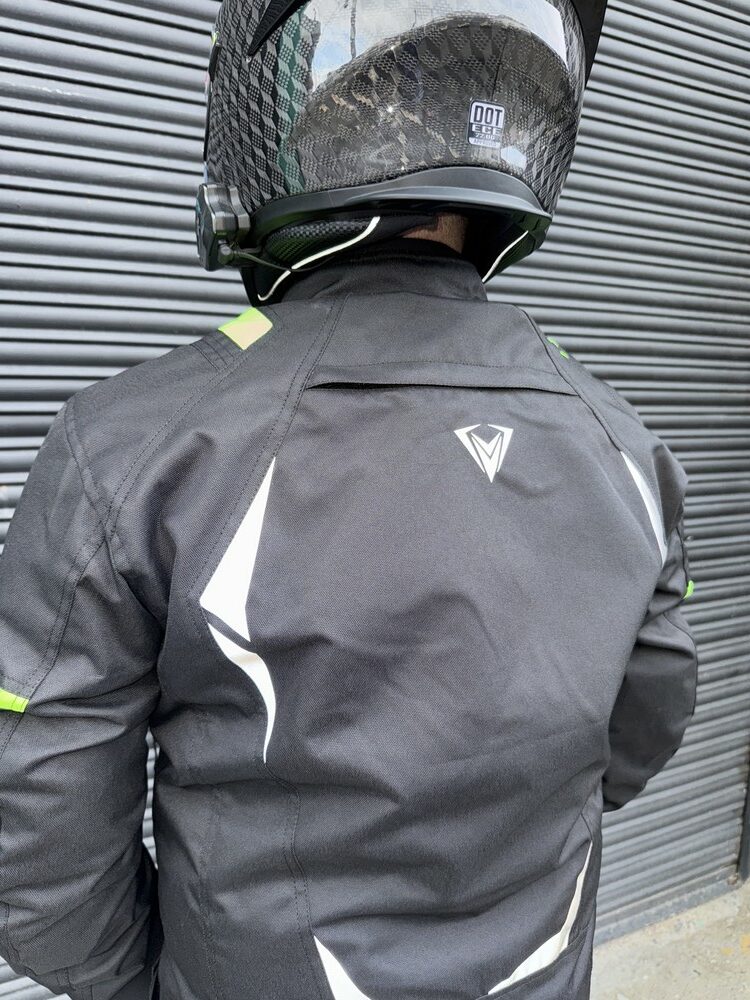 Chaqueta Winter Lite Negra Verde Hombre