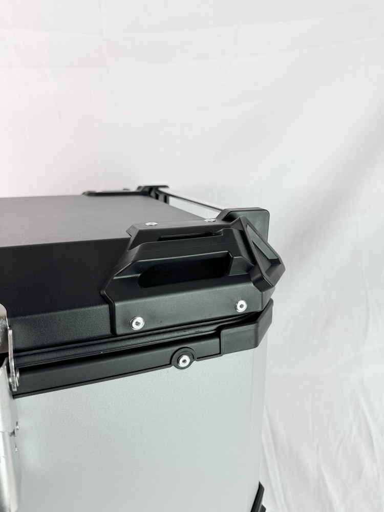 Baúl de aluminio 55 L Gris