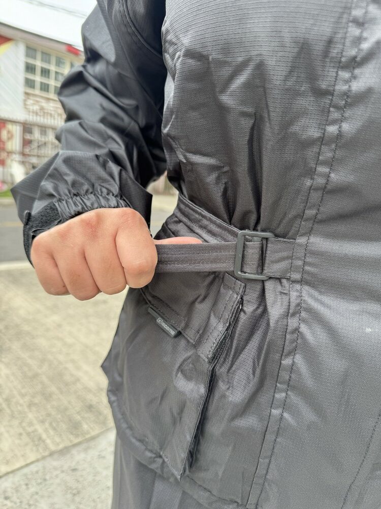 Impermeable Women Classic