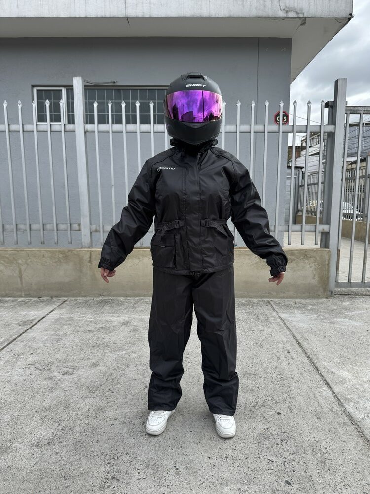 Impermeable Women Classic