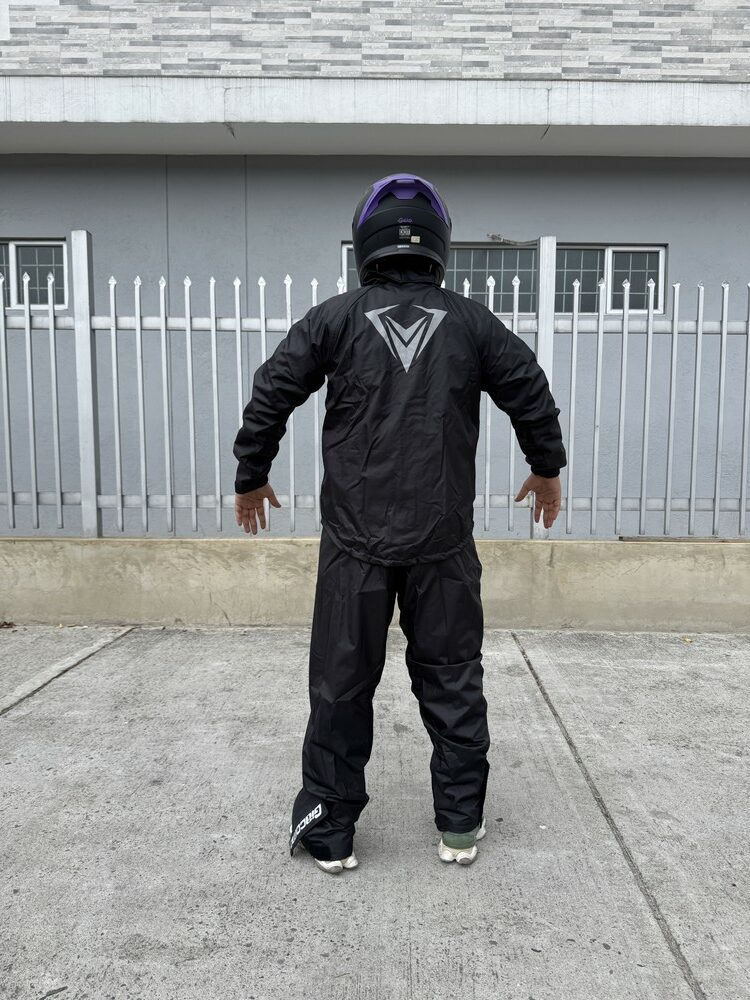 Impermeable Men Classic