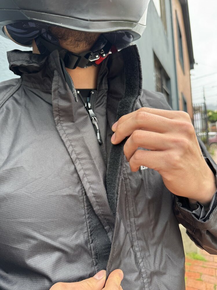 Impermeable Men full piece